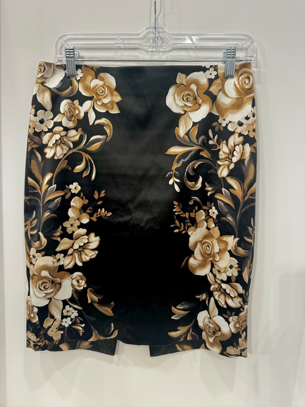 White House Black Market Floral Black and Gold Pencil Skirt - Size 4